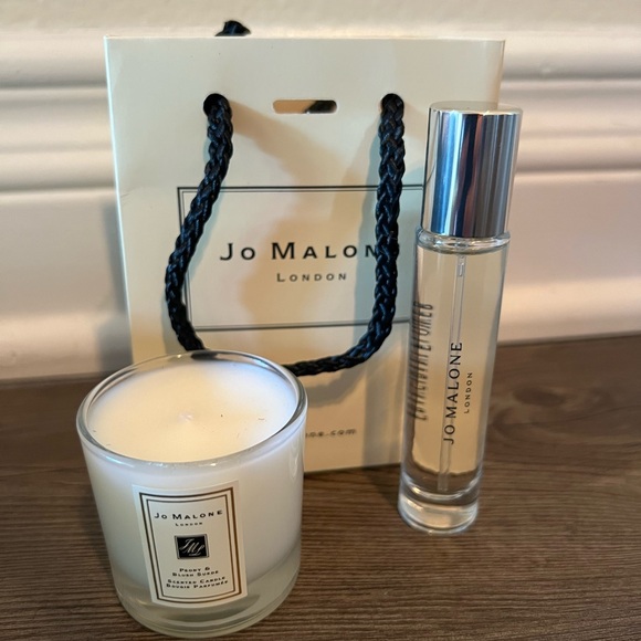 Jo Malone Other - Jo Malone Frangipani Flower cologne 10 ml and White Candle Set